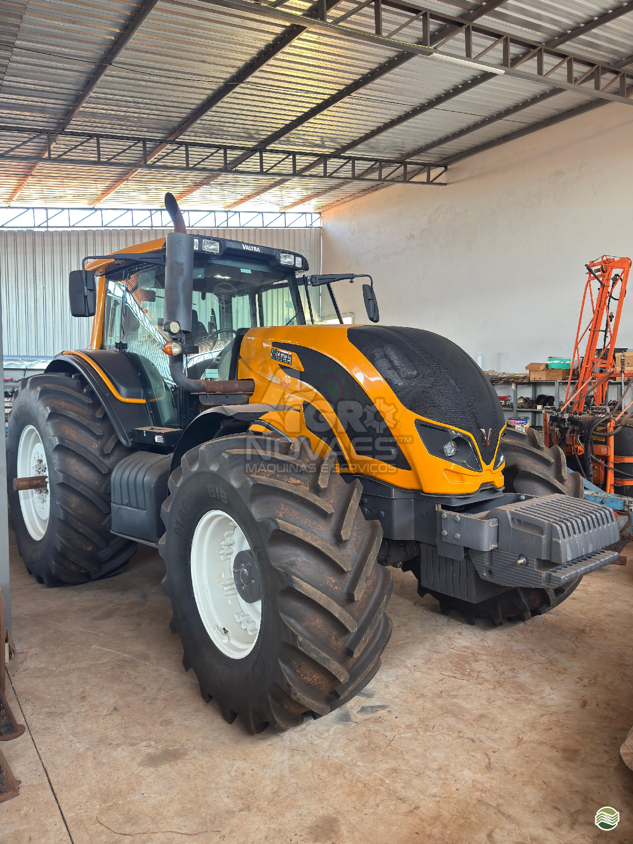 TRATOR VALTRA VALTRA BH 224 Tração 4x4 Agro Novaes Máquinas Agrícolas FERNANDOPOLIS SÃO PAULO SP